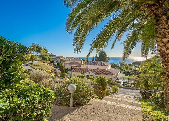 Апартаменты Les Bastides - O4 259 By Interhome